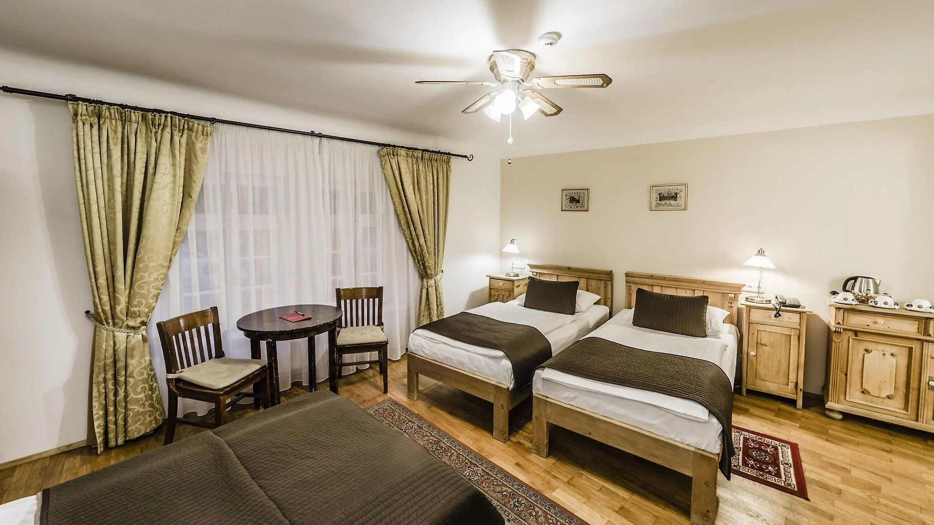 Hotel Archibald At The Charles Bridge Praga Czechy