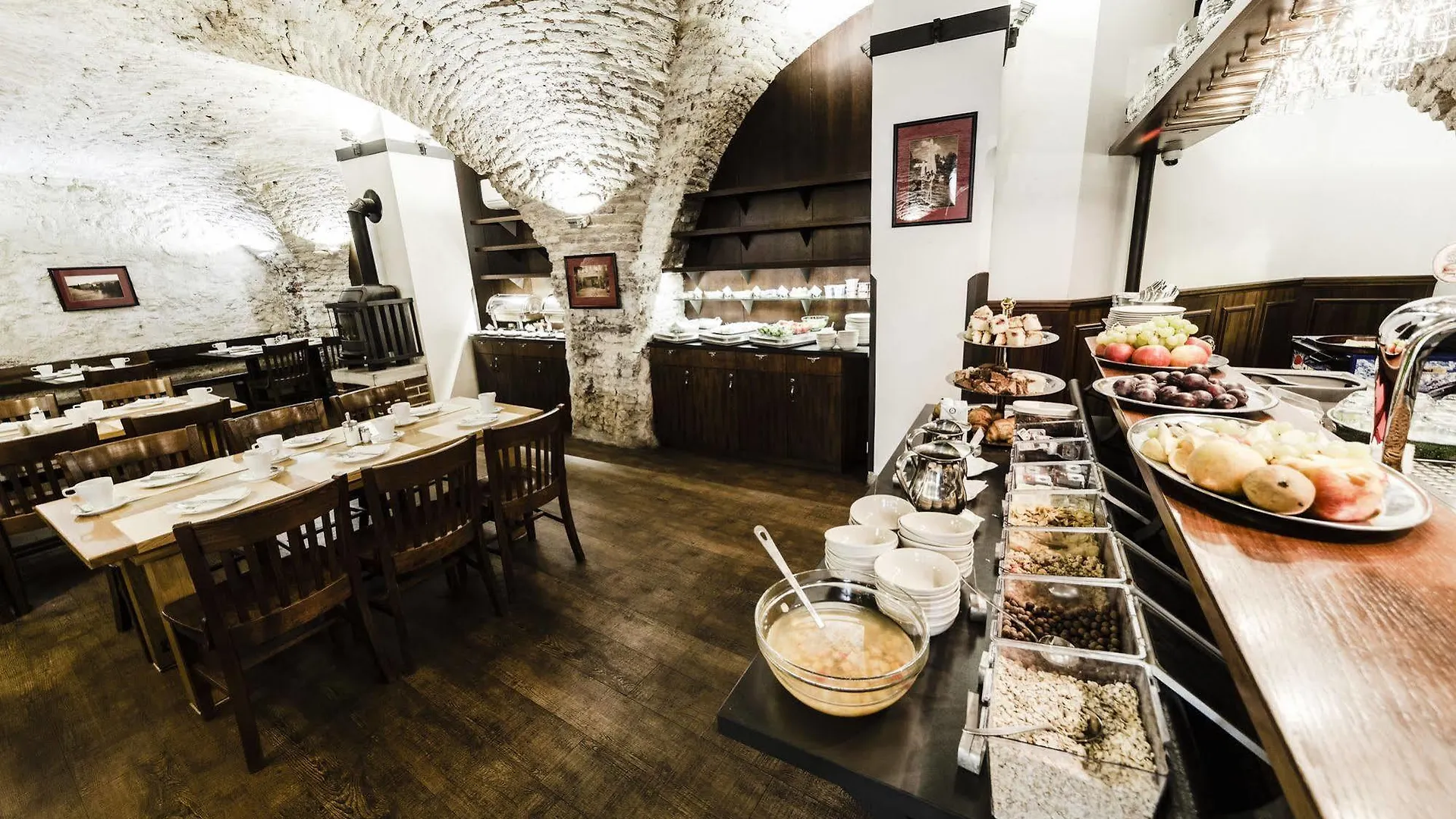 Hotel Archibald At The Charles Bridge Praga