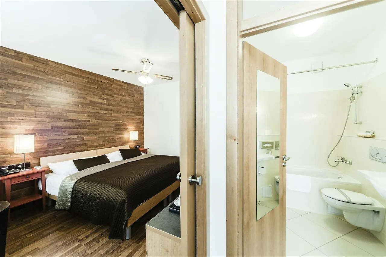 Hotel Archibald At The Charles Bridge Praga 4*,  Czechy