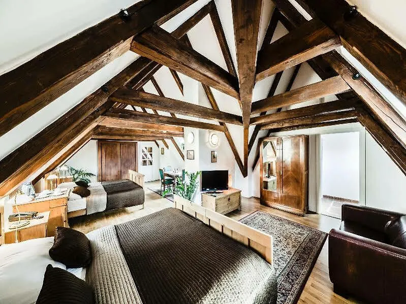 ****  Archibald At The Charles Bridge Hotel Prague Czech Republic